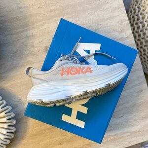 Hoka Kids Gray and Orange Sneakers - Harbor Mist and Lunar Rock - Bondi 8 womens